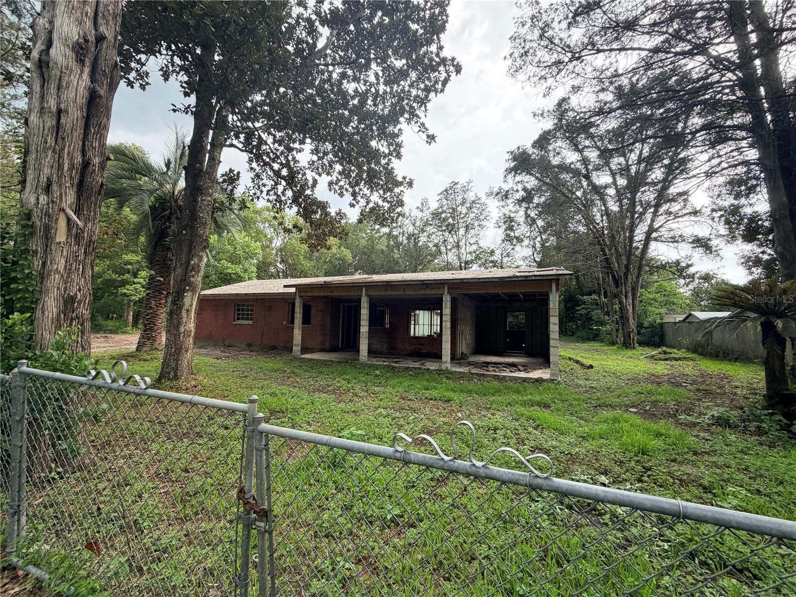 343 Lincoln Ave