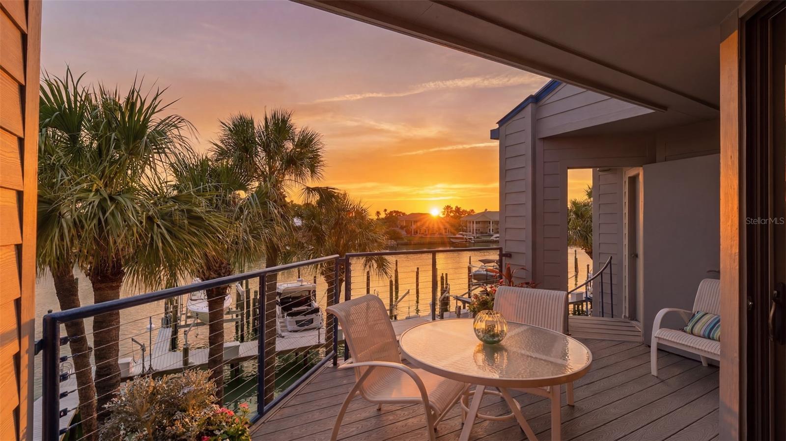 910 Pinellas Bayway S #201