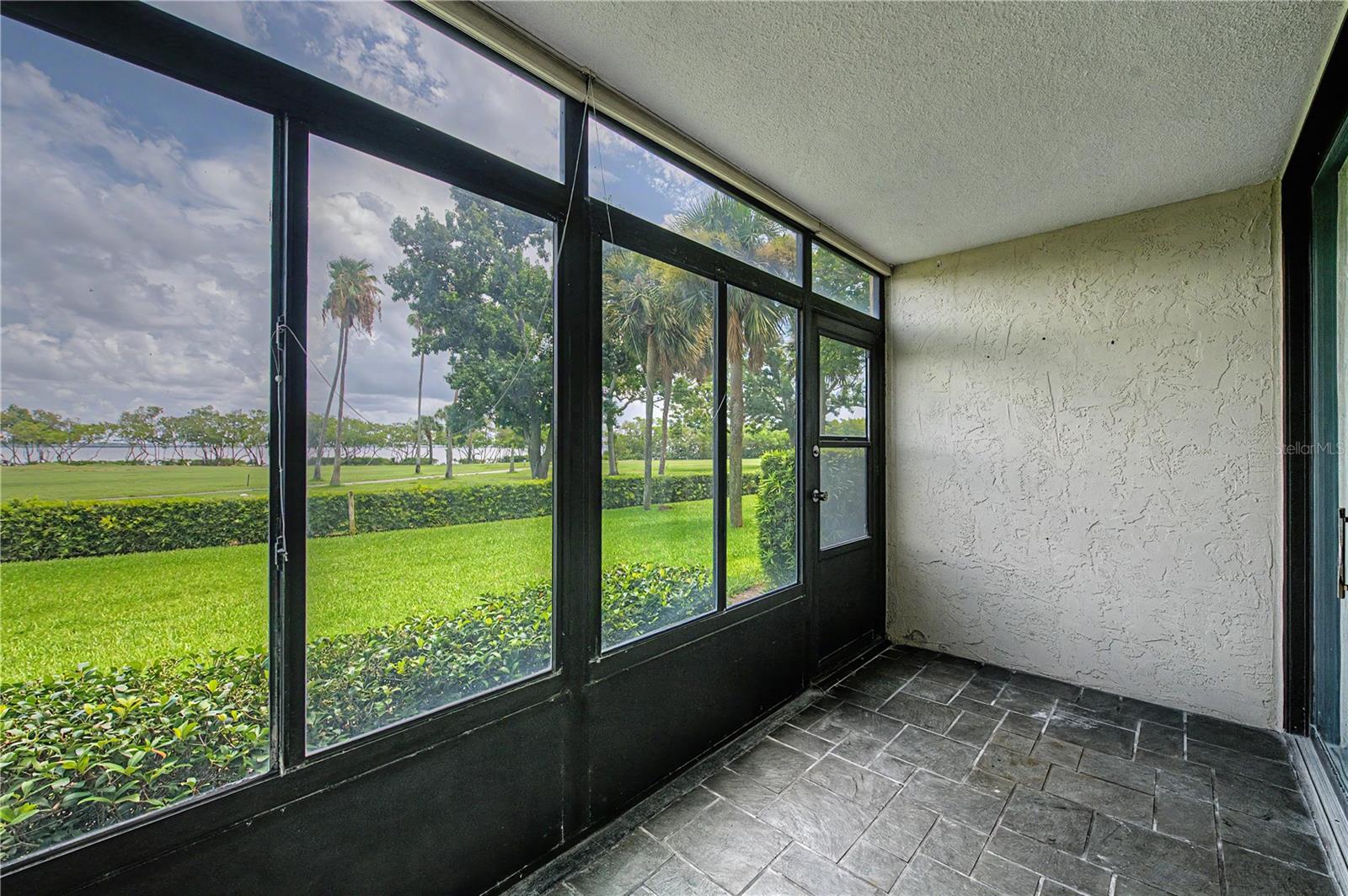 2618 Cove Cay Dr #109