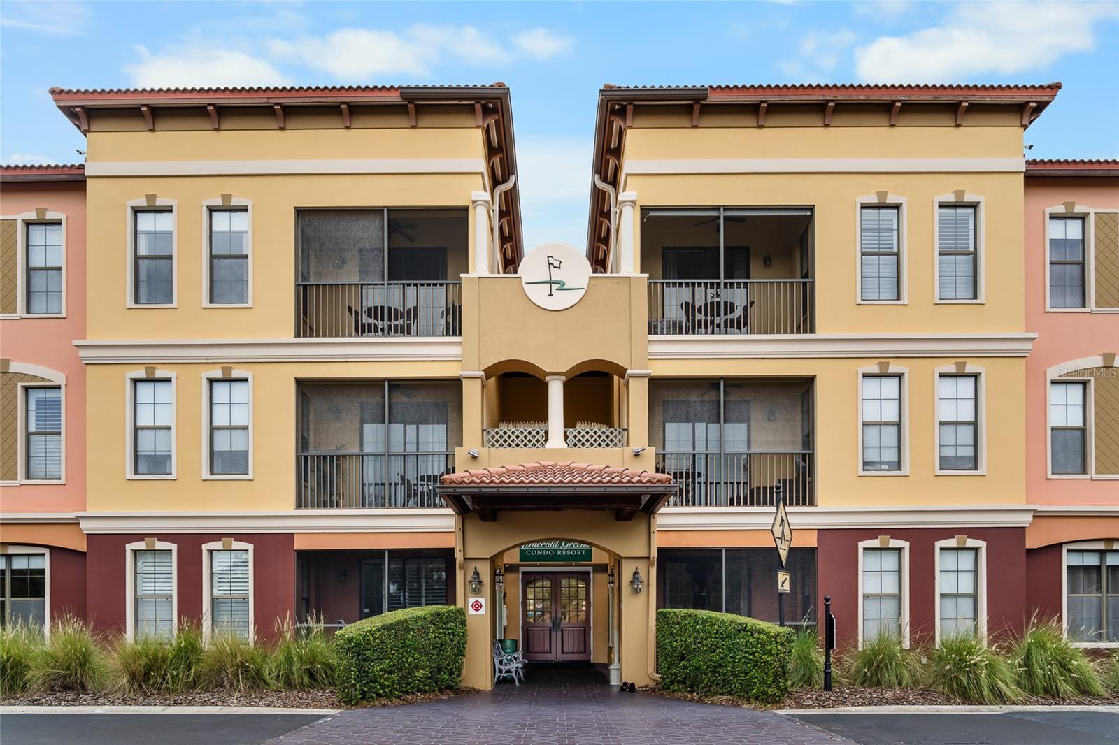 13941 Clubhouse Dr #106