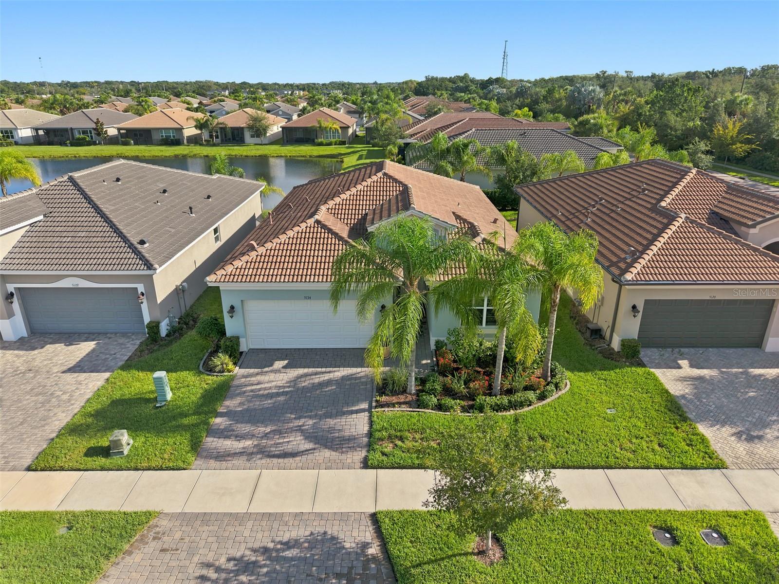 5124 Highland Pointe CT