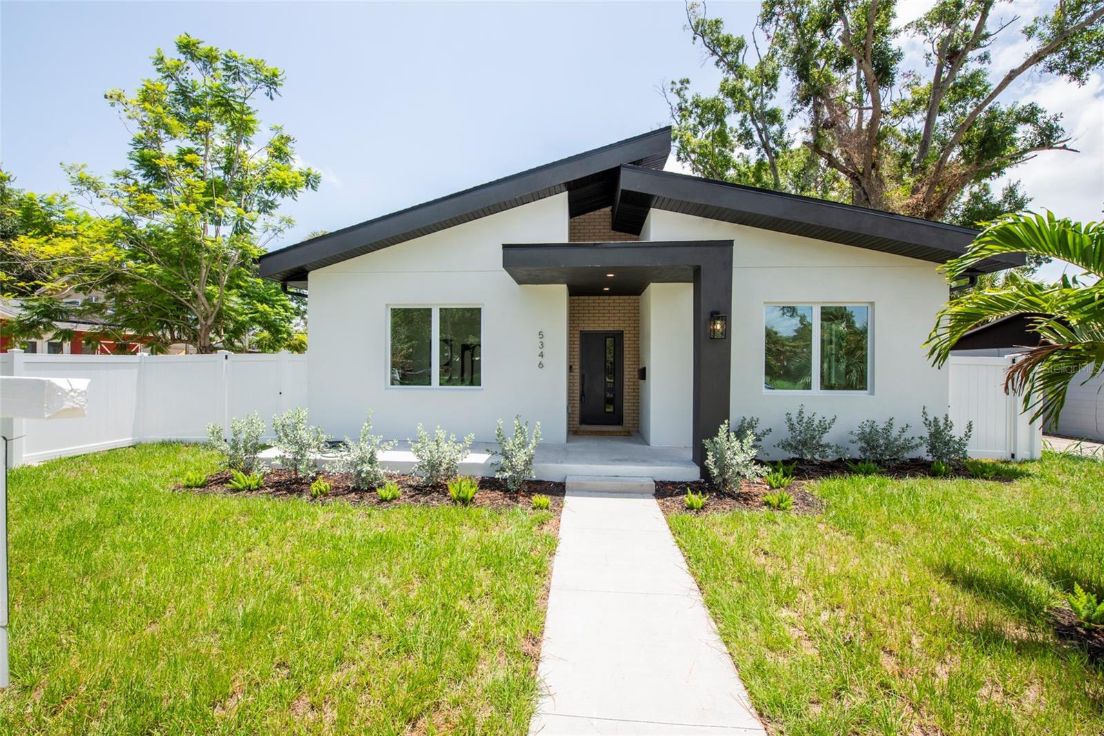 5346 2nd Ave S