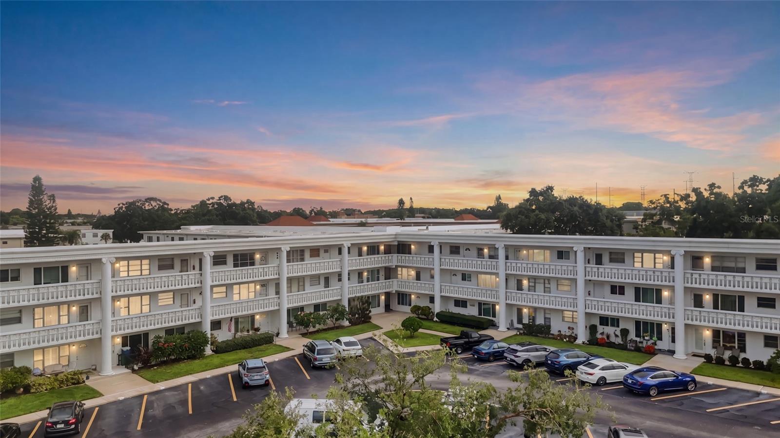 2454 Australia Way E #32