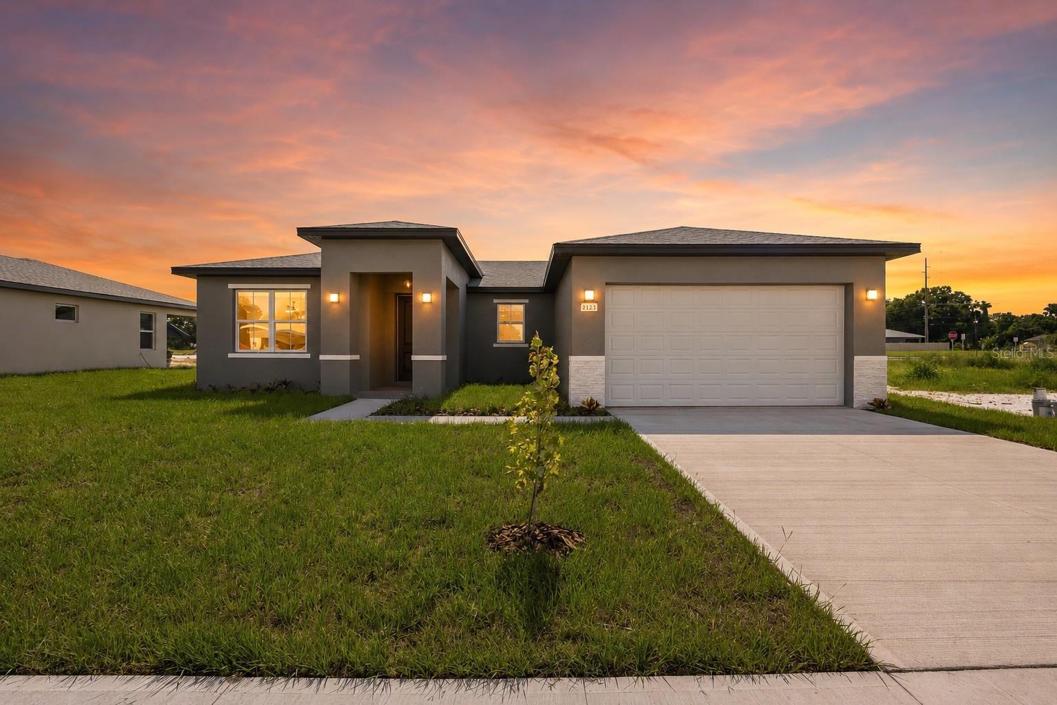 2121 River Hawk Loop
