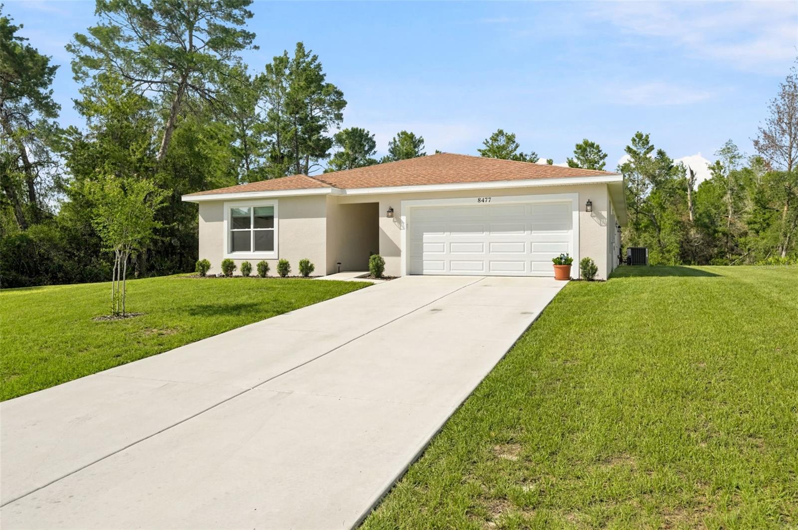 8477 Beachwood CT
