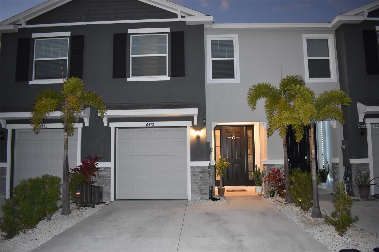 6572 Serenity Fall Ln
