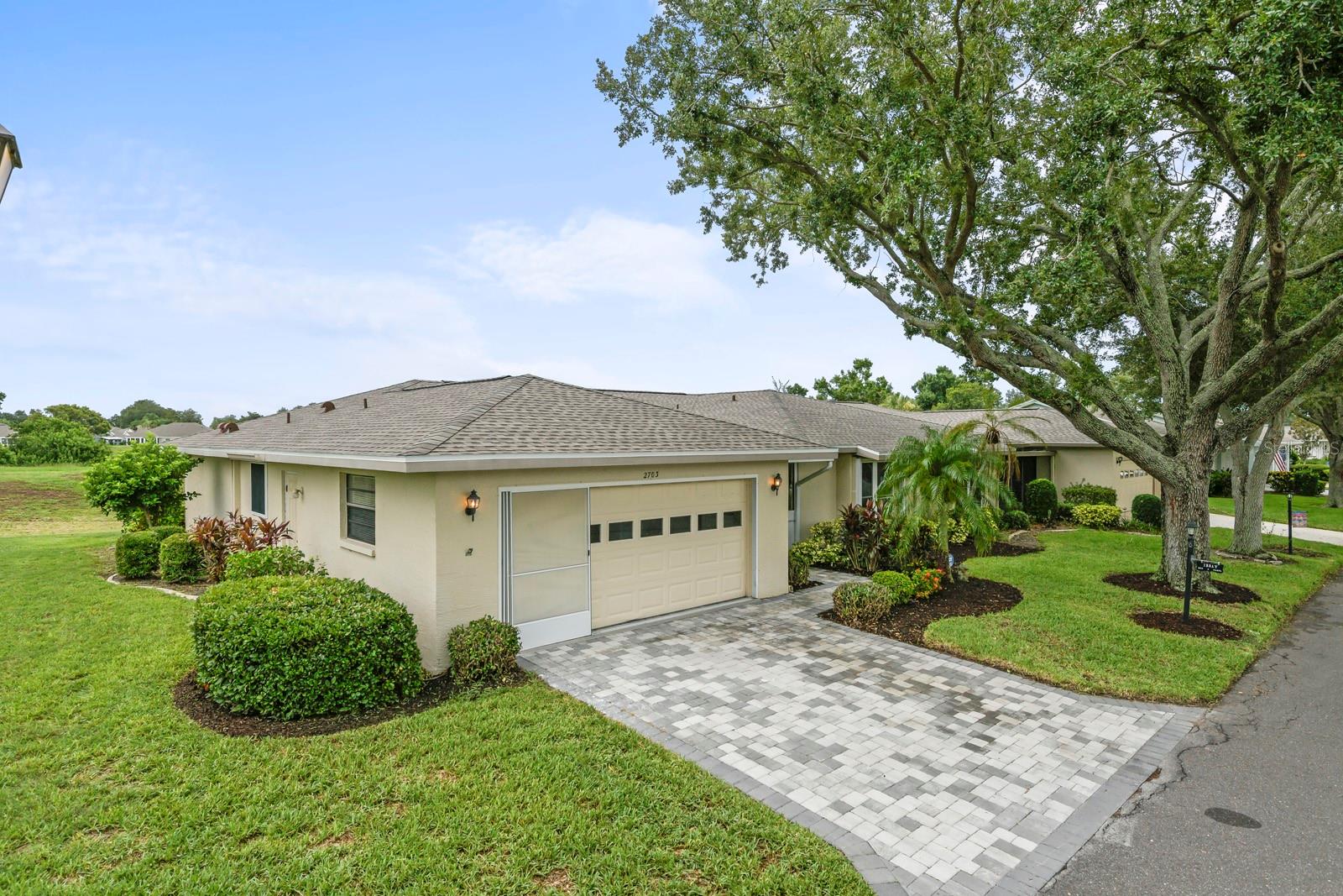 2703 Lancaster Dr
