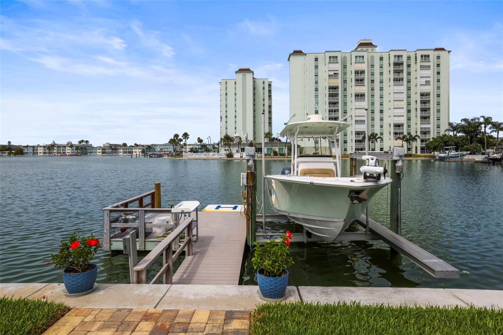 6360 2nd Palm Pt