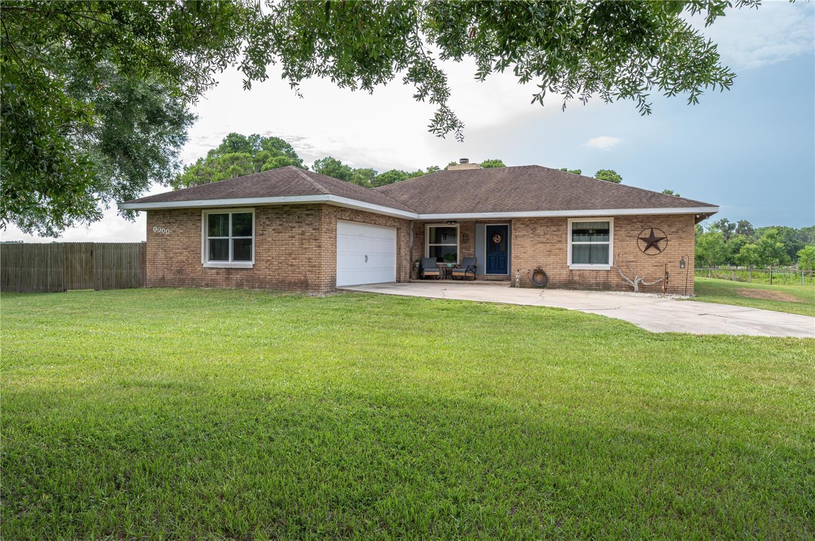 1755 Beth Ln