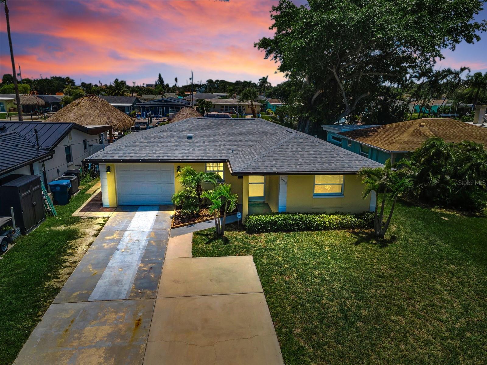 4946 Blue Heron Dr