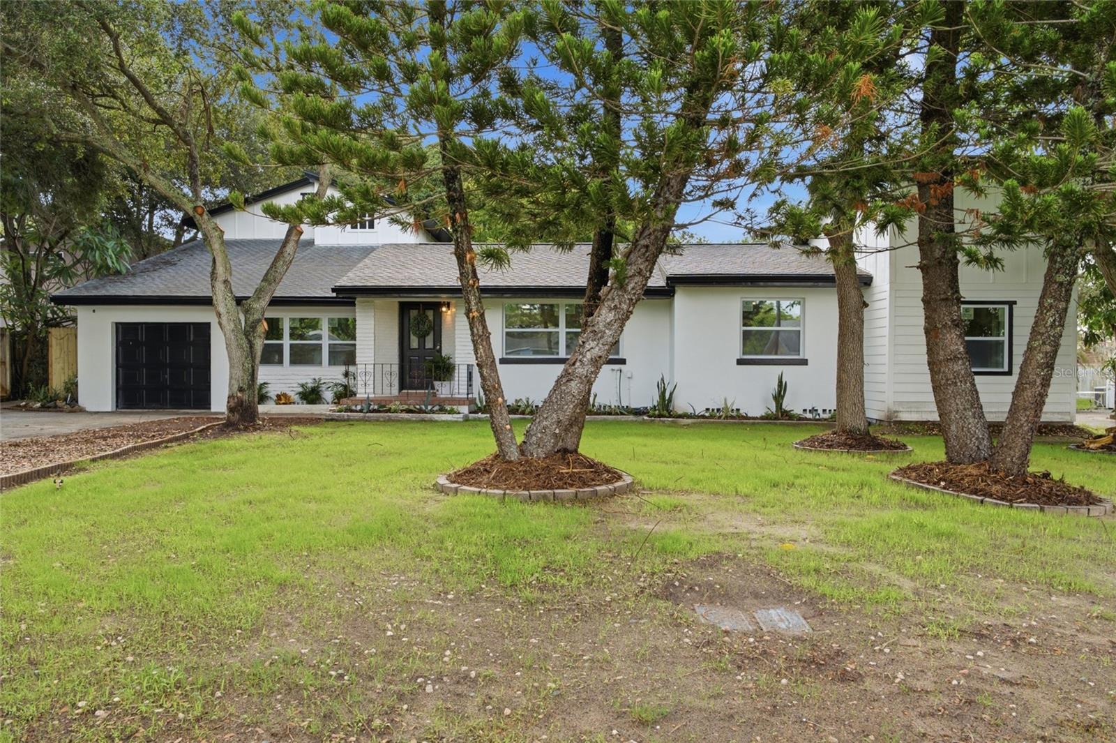 809 Woodcrest Ave