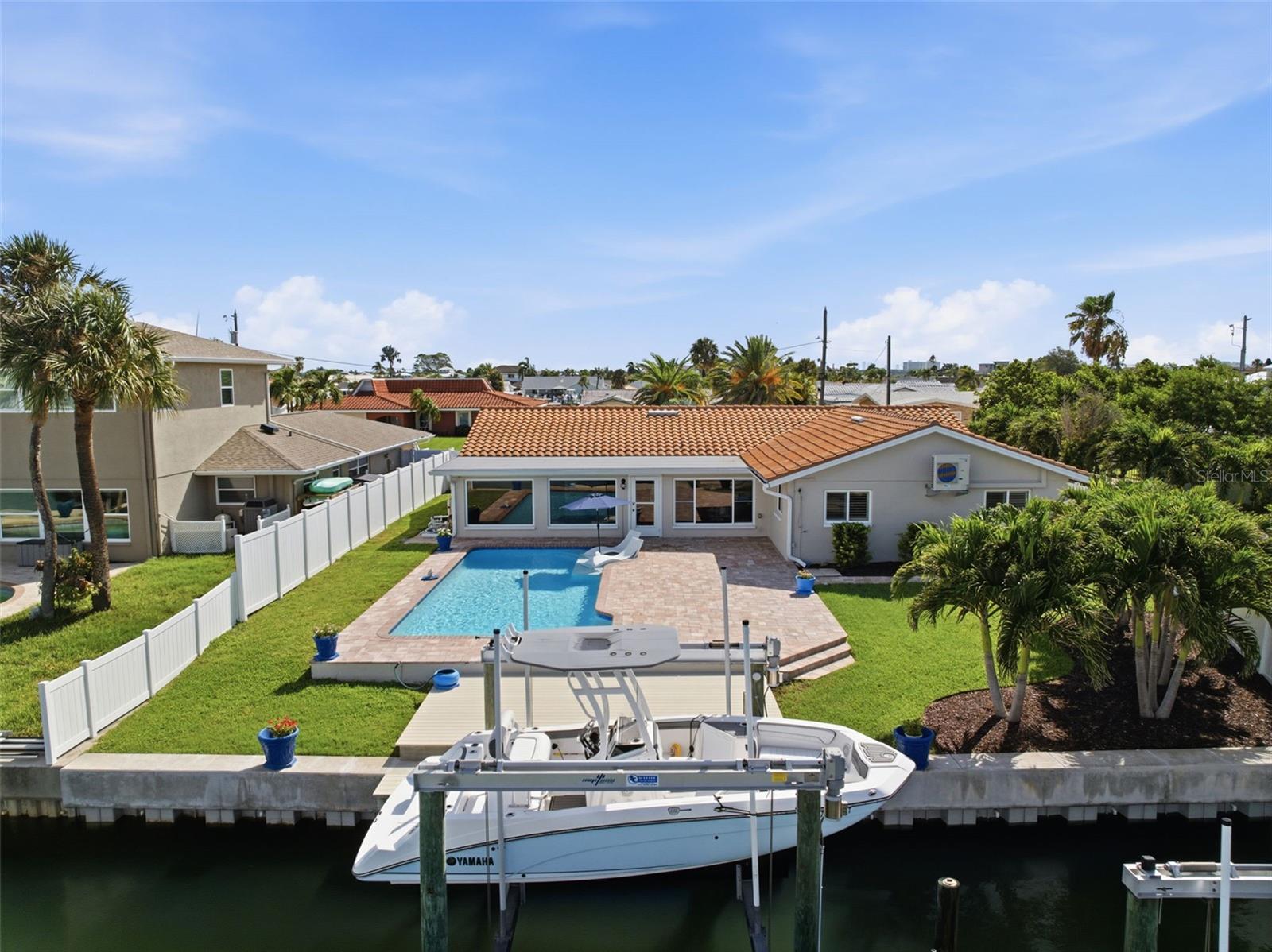 6414 2nd Palm Pt