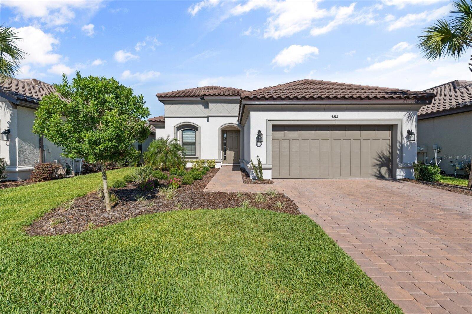 4512 Crestpoint Way