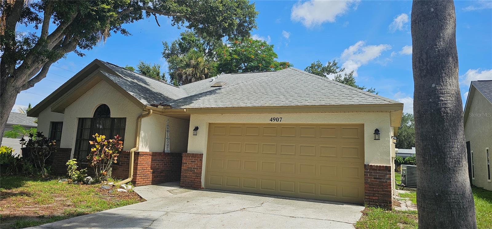 4907 82nd Pl E