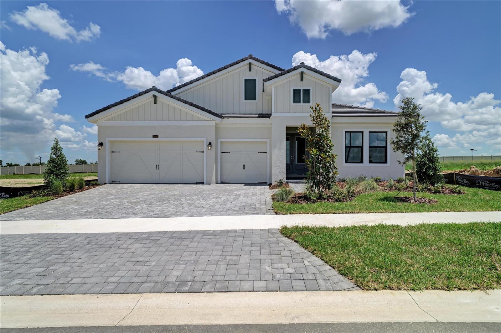 9806 Leaf Green Ln