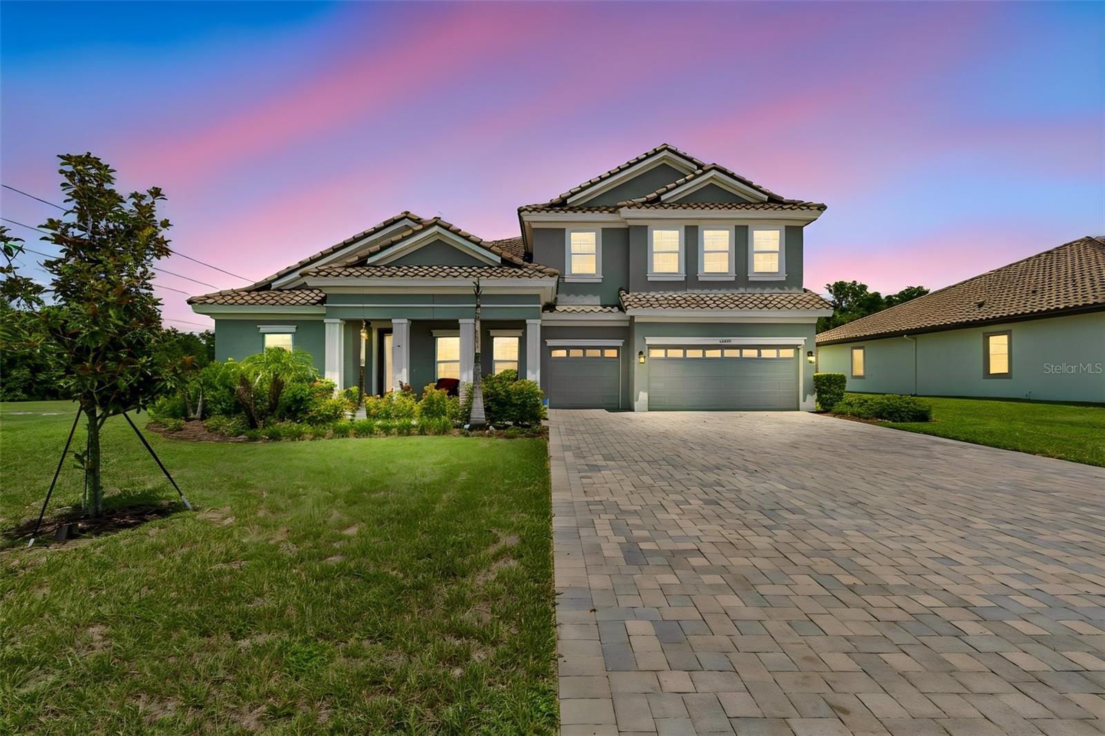 10597 Meadowrun Dr