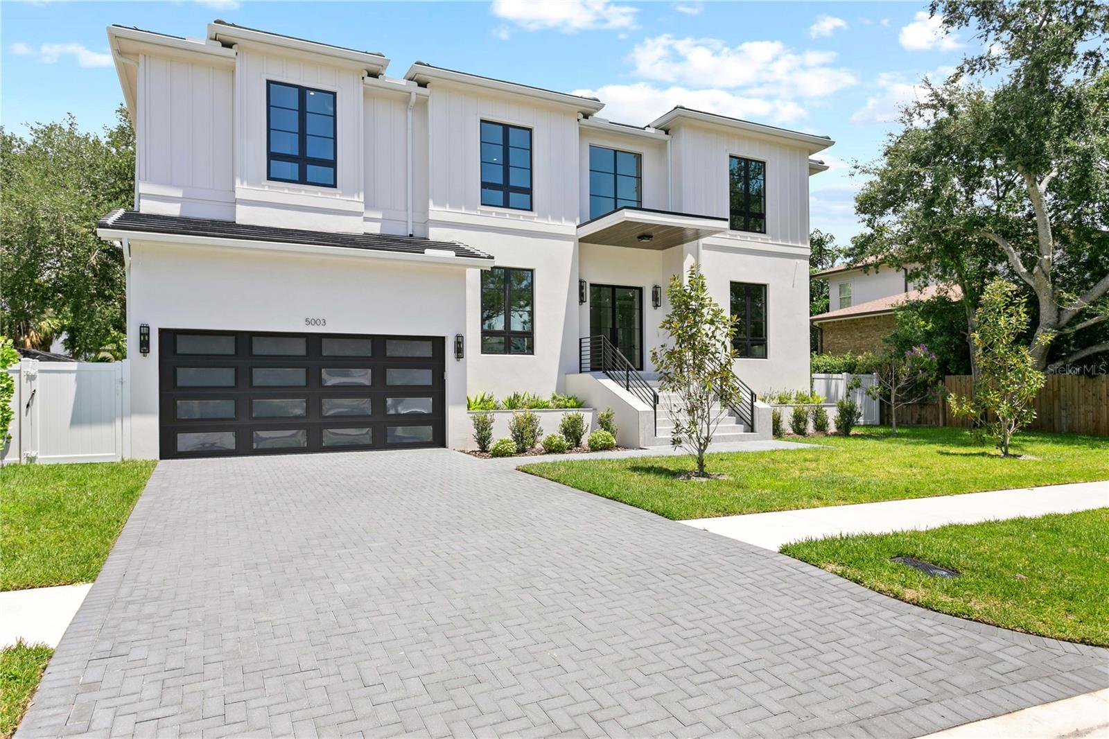 5003 W Poe Ave