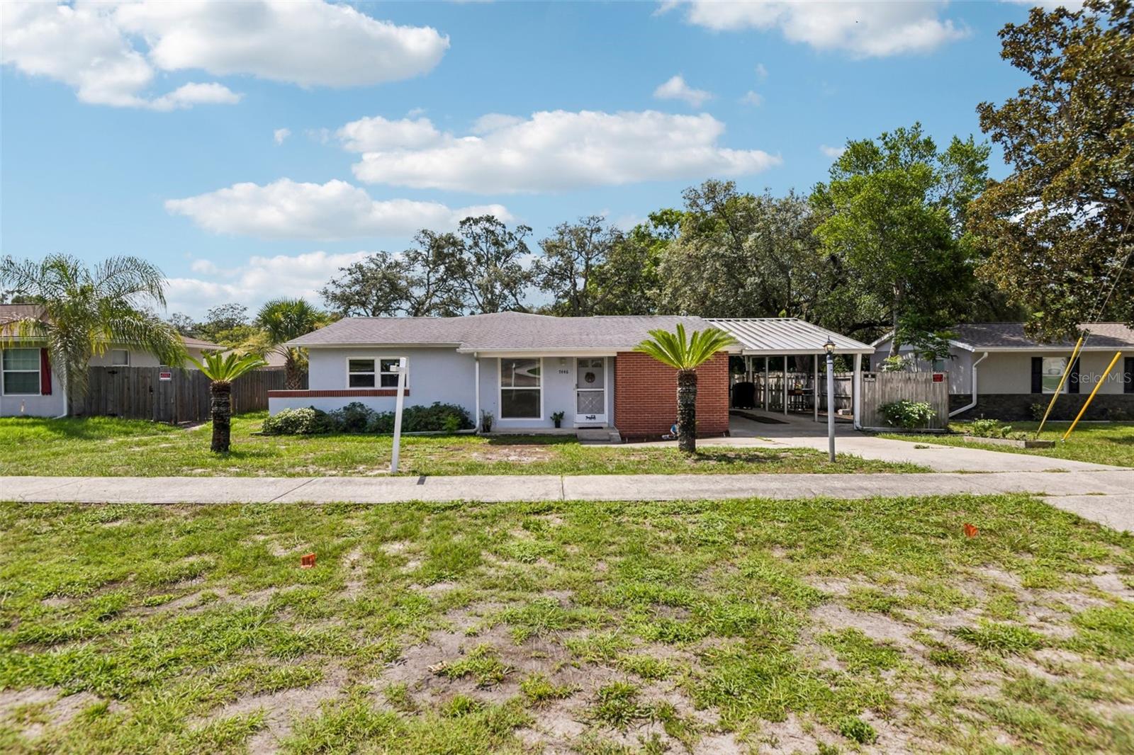 7446 Pinehurst Dr