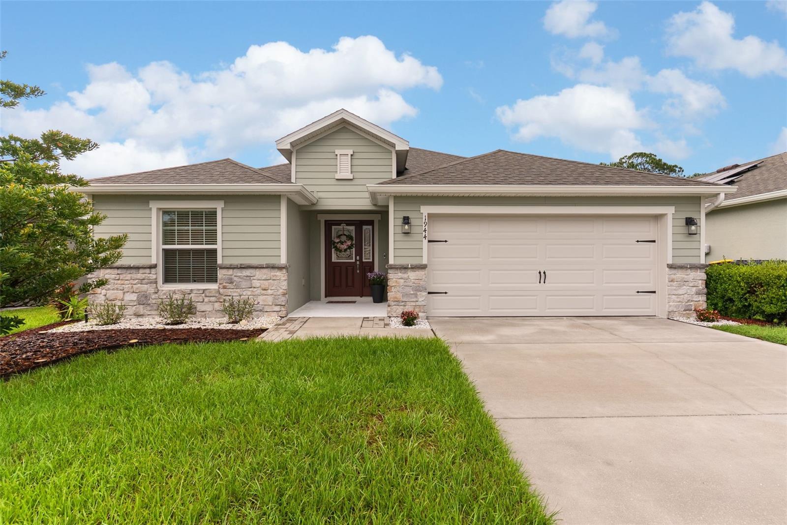 1944 Harvest Landing Cir