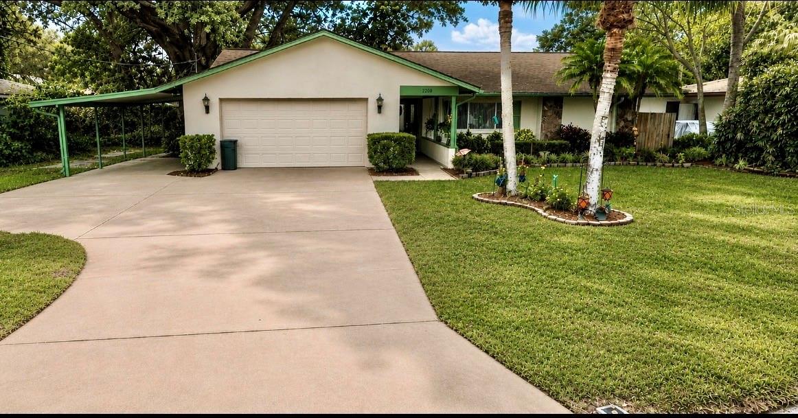 2219 Alice Ln