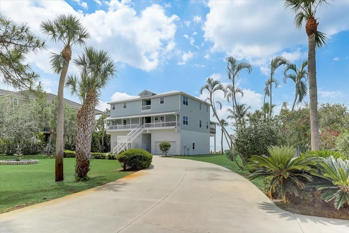 2424 Bay Dr #2424/2426