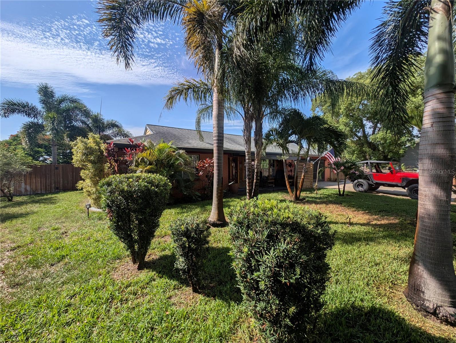 3849 Edgemont Dr