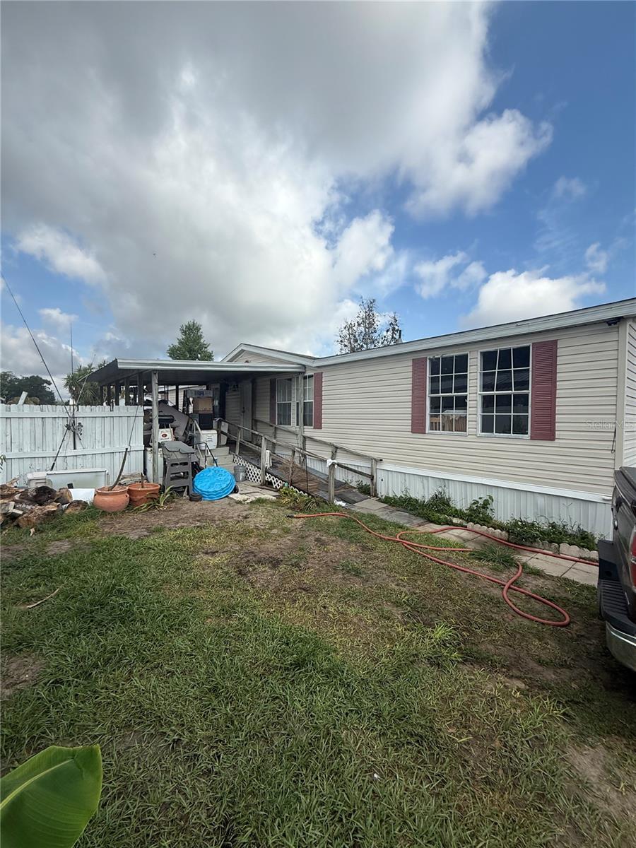 4439 Autumn Palm Dr