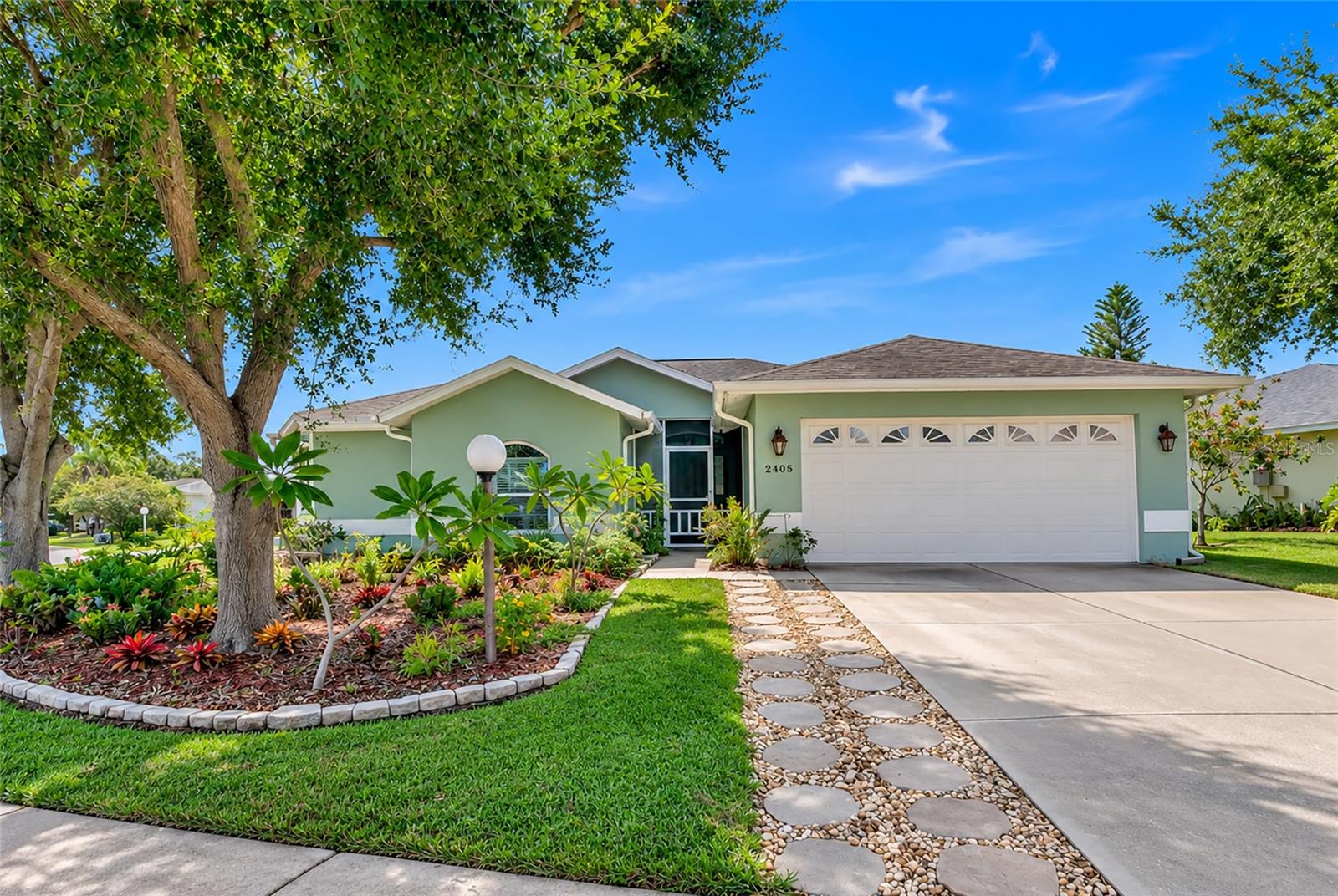 2405 Icecapade Dr