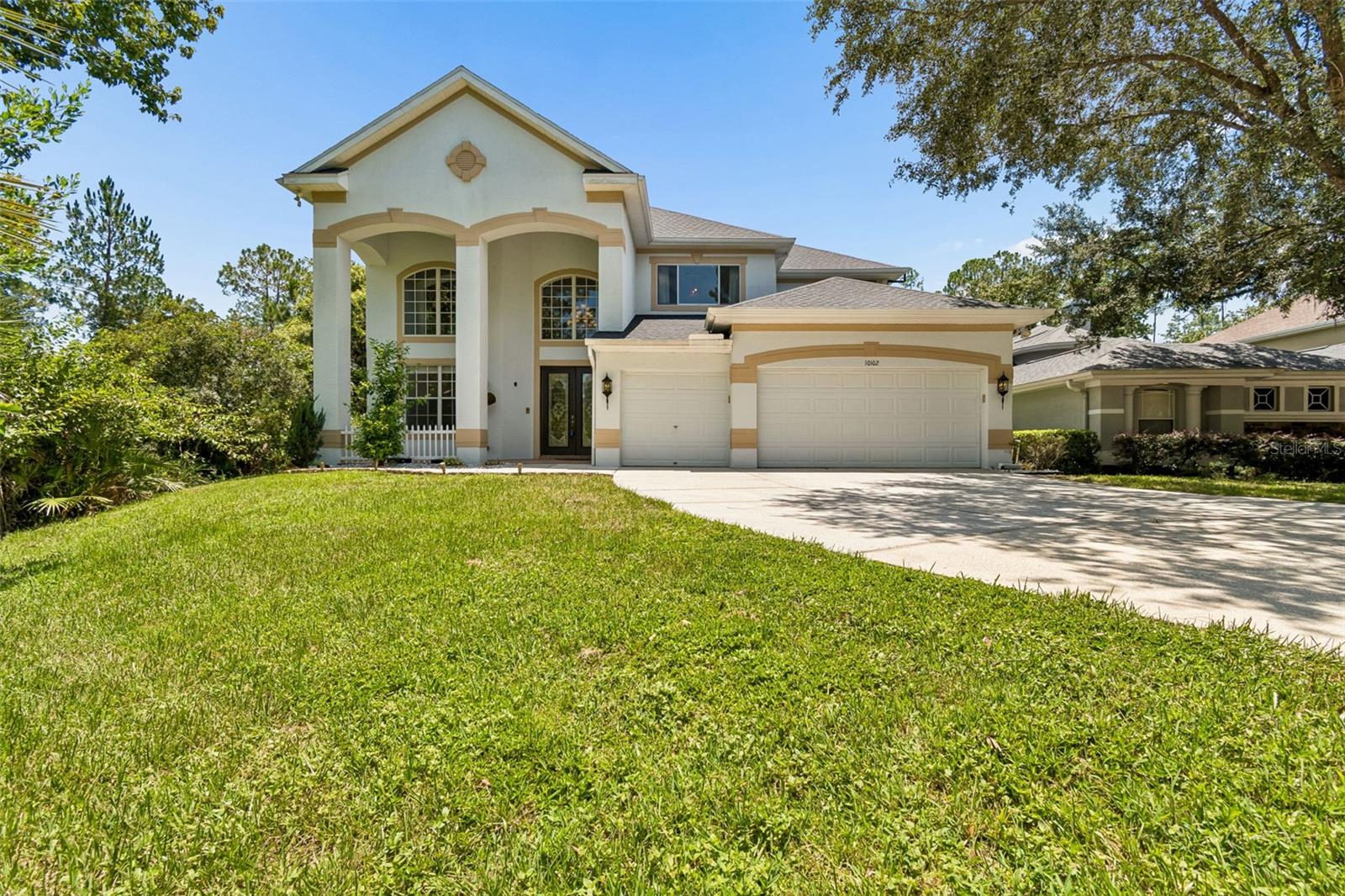 10102 Deercliff Dr