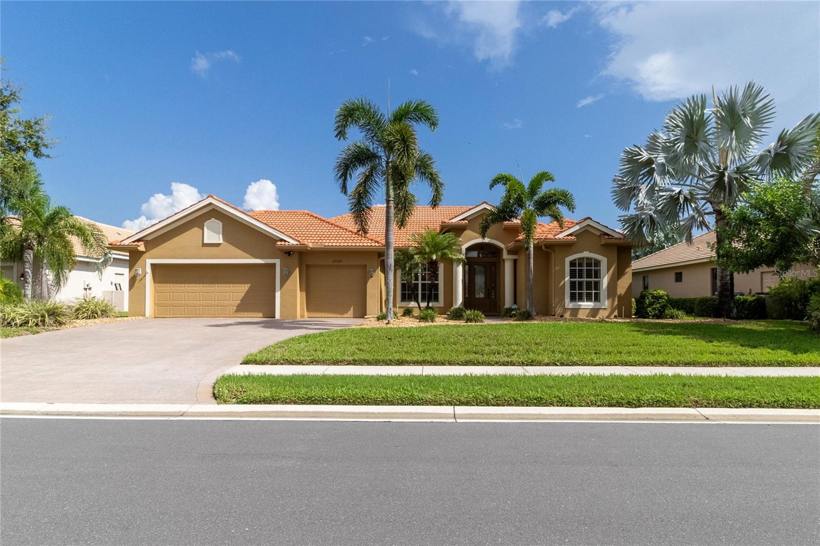 12709 Penguin Dr