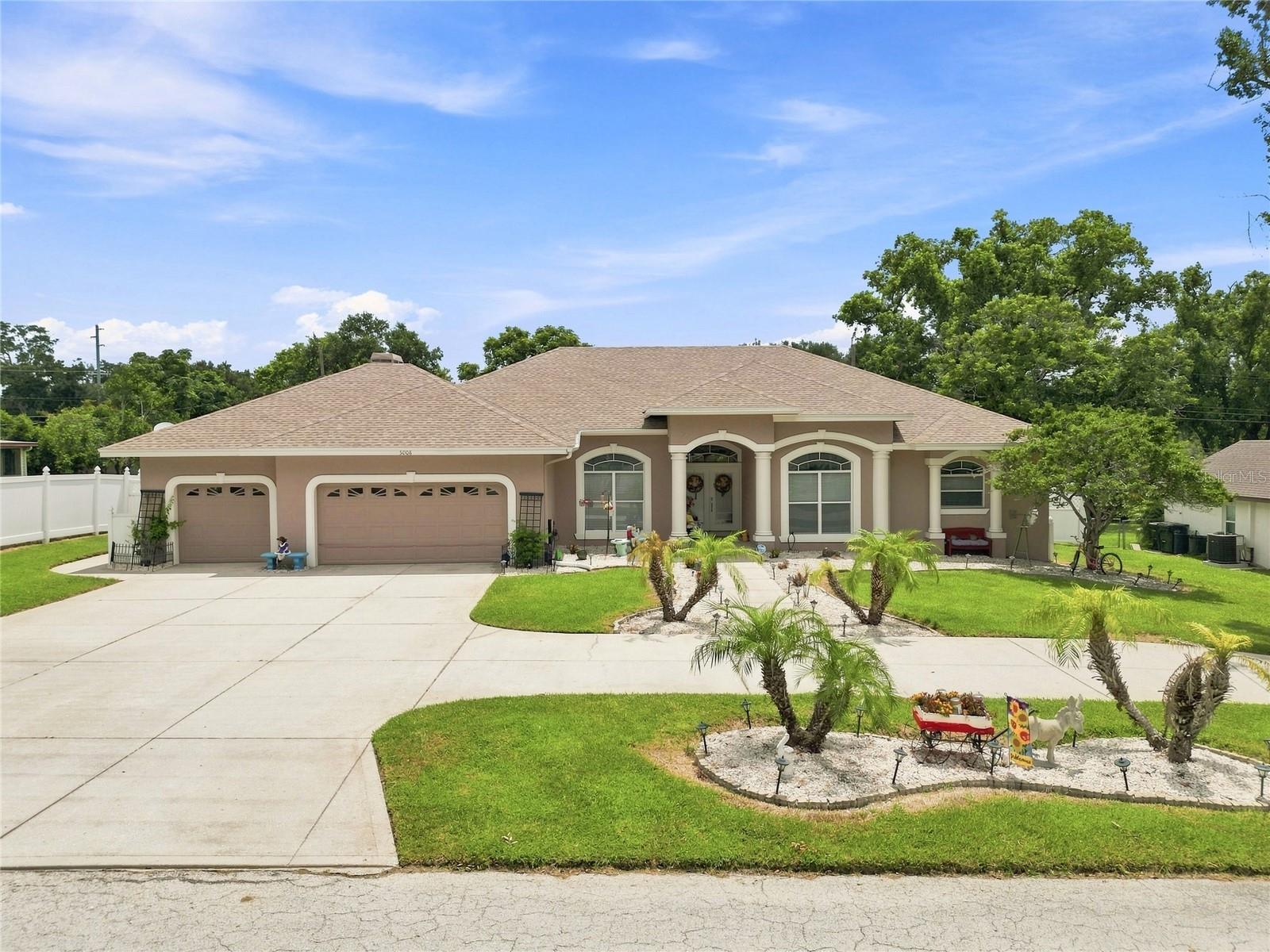 5008 Lakeview Blvd