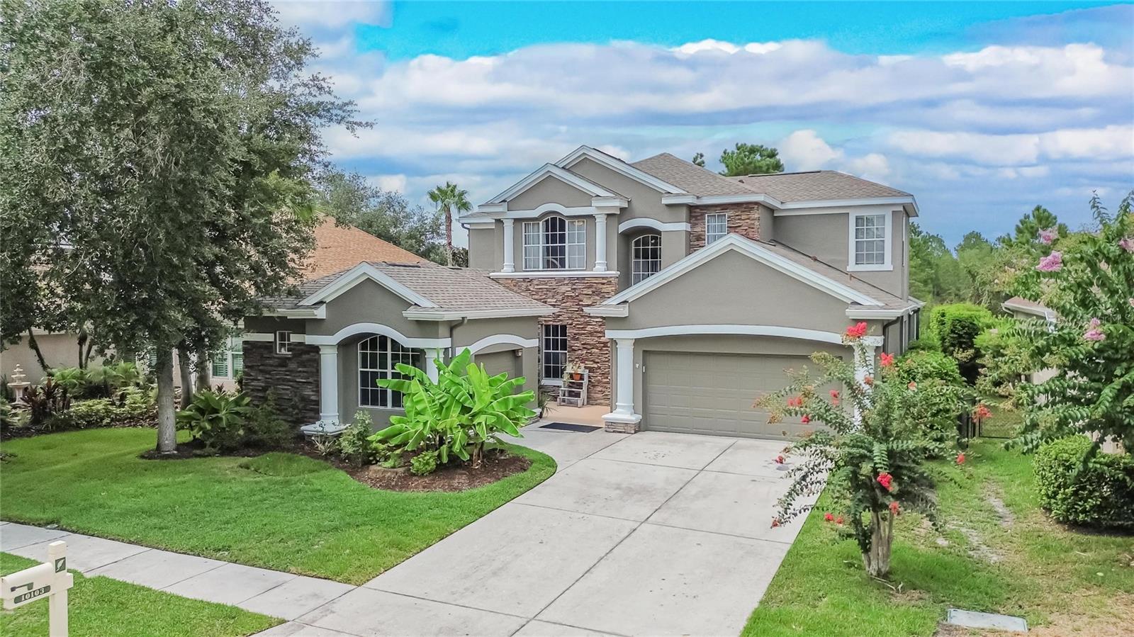 10103 Deercliff Dr