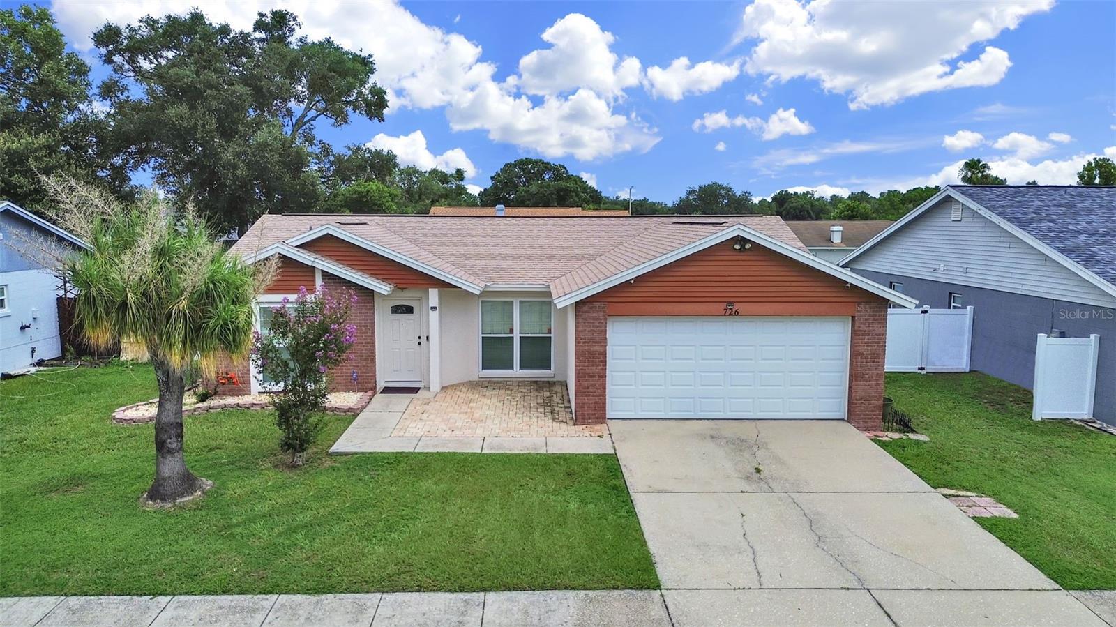 726 Stillview Cir