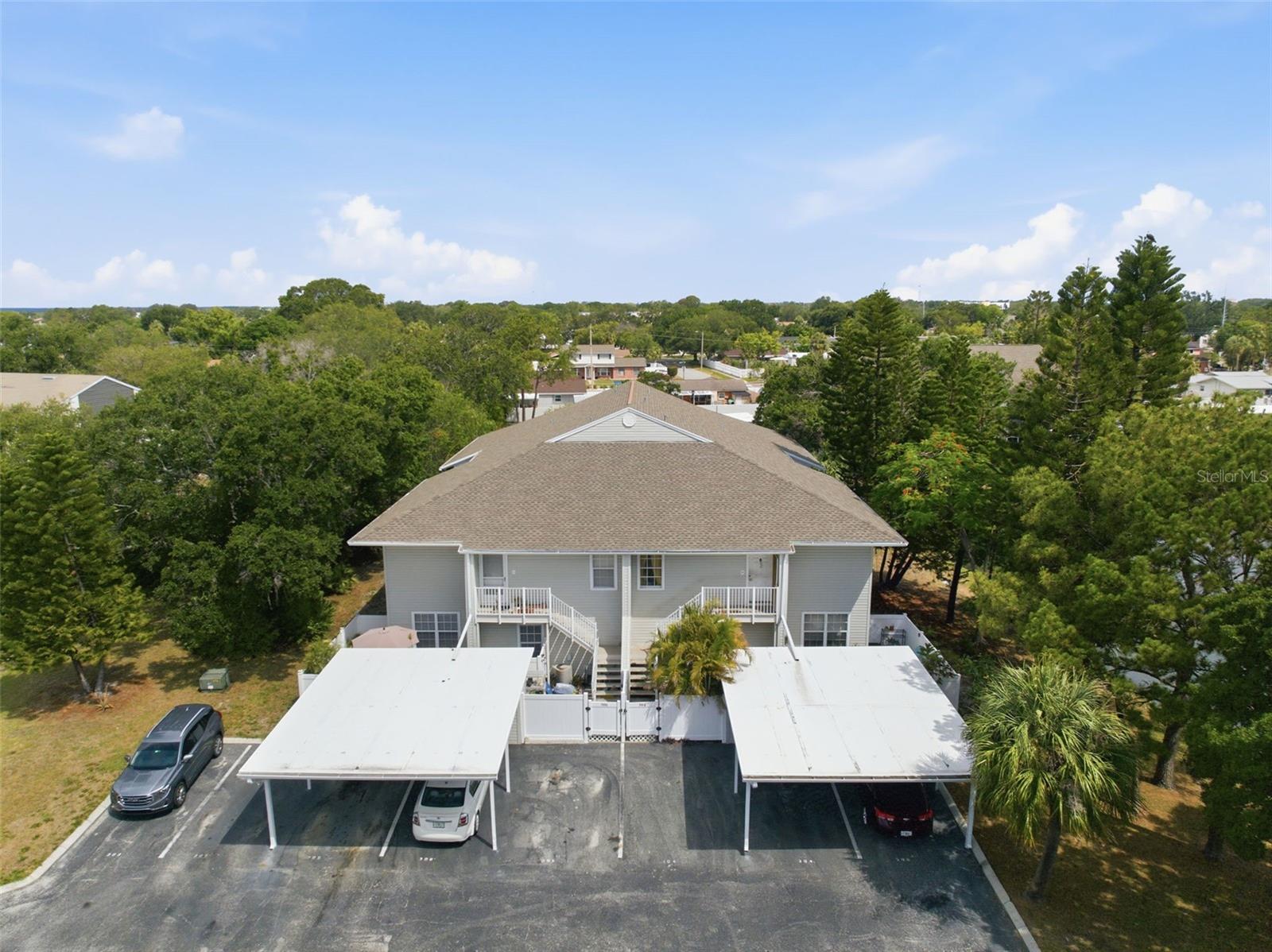 8350 Savannah Trace Cir #305