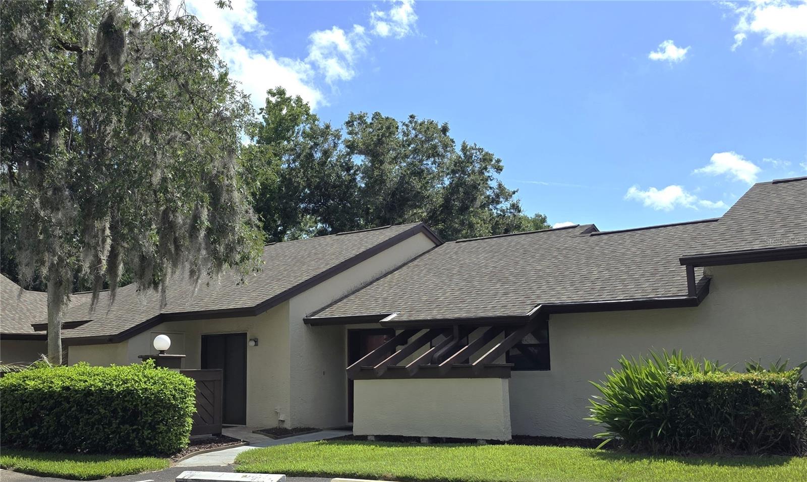 4045 Bluff Oak CT