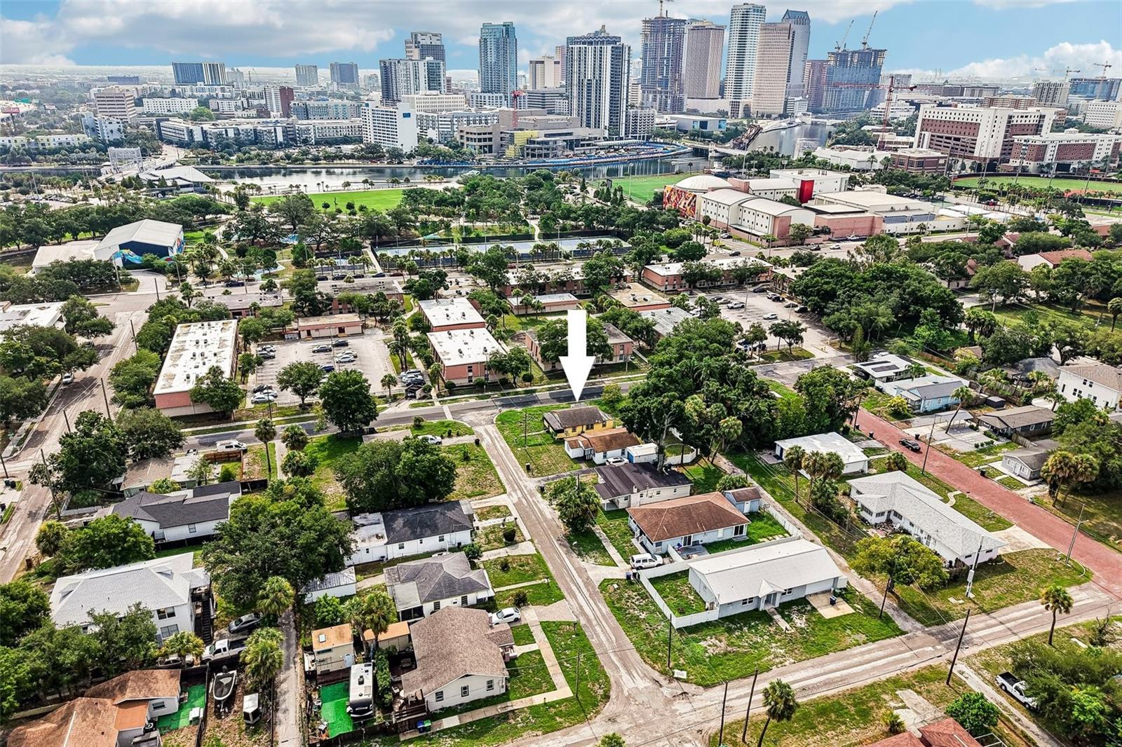 1002 W Nassau St