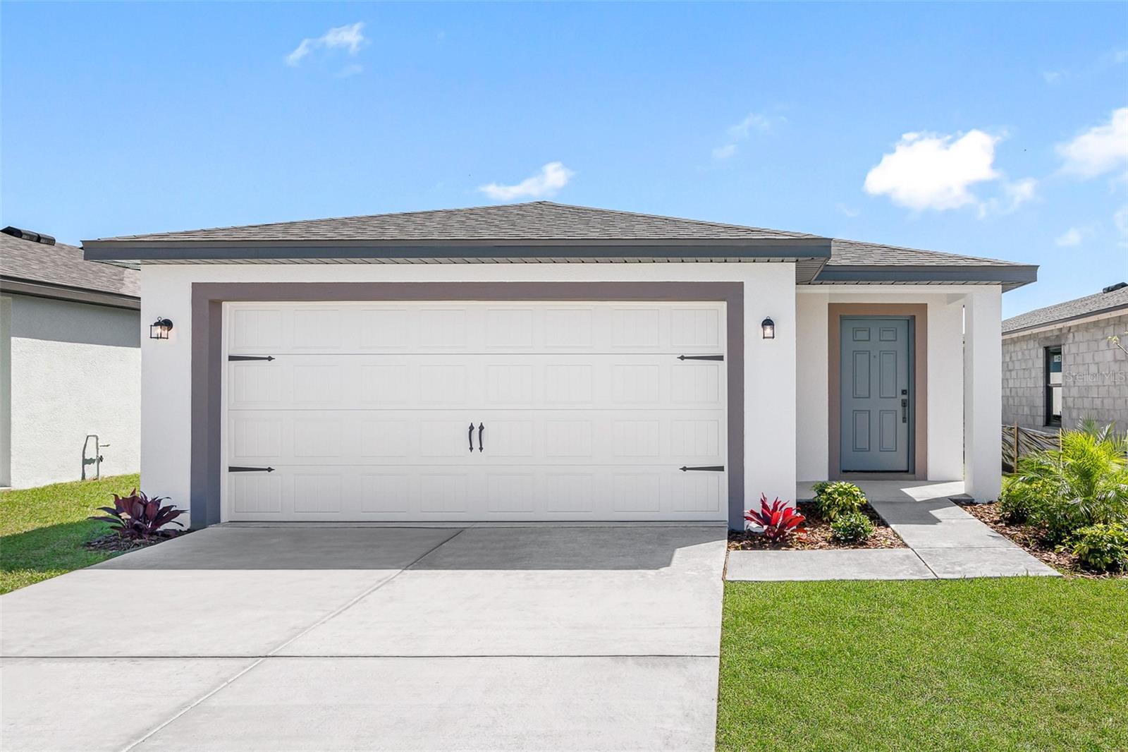 7154 Canopy Ln