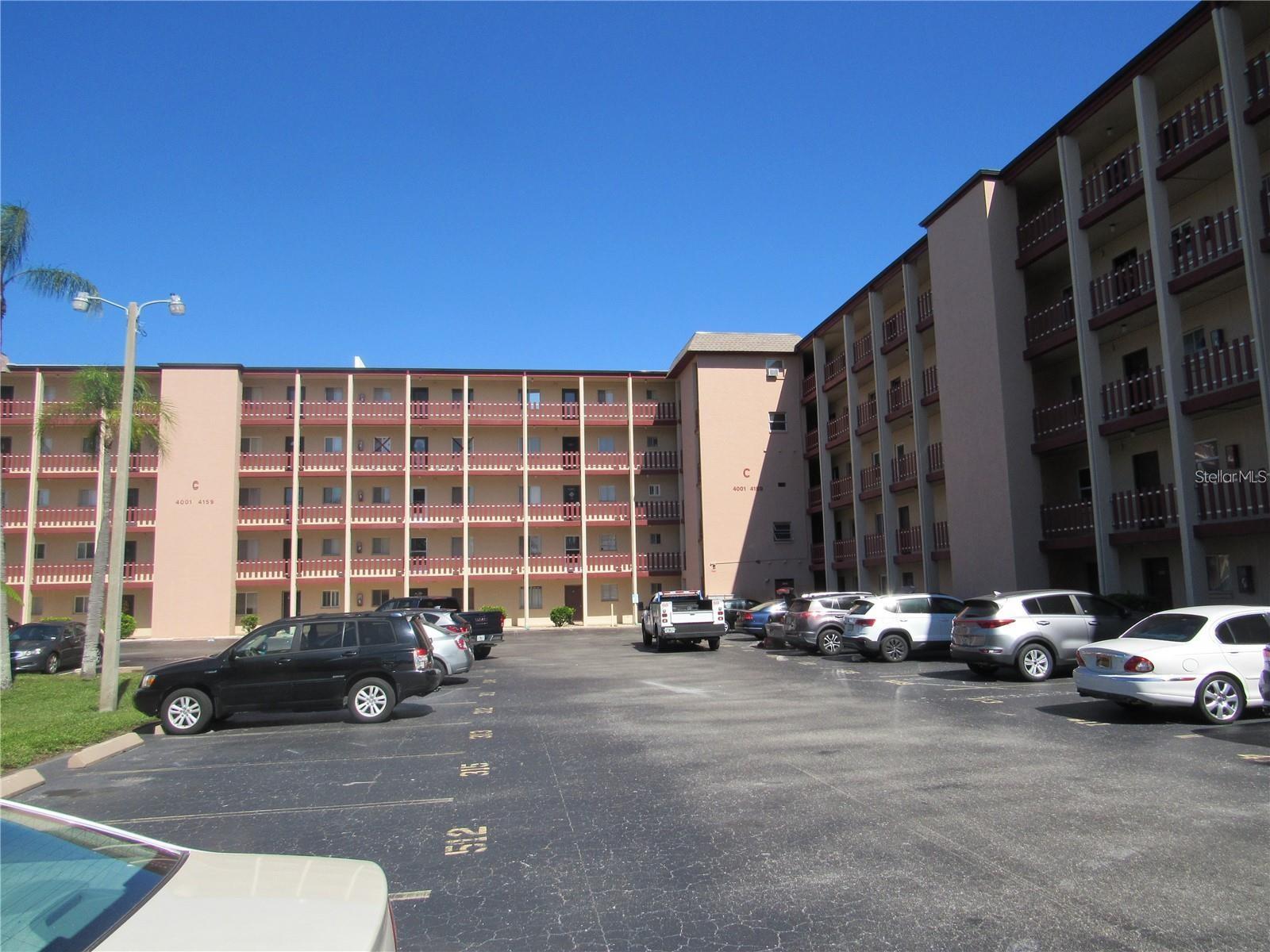 4105 Lake Bayshore Dr