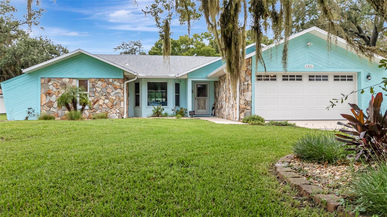 5325 Abagail Dr
