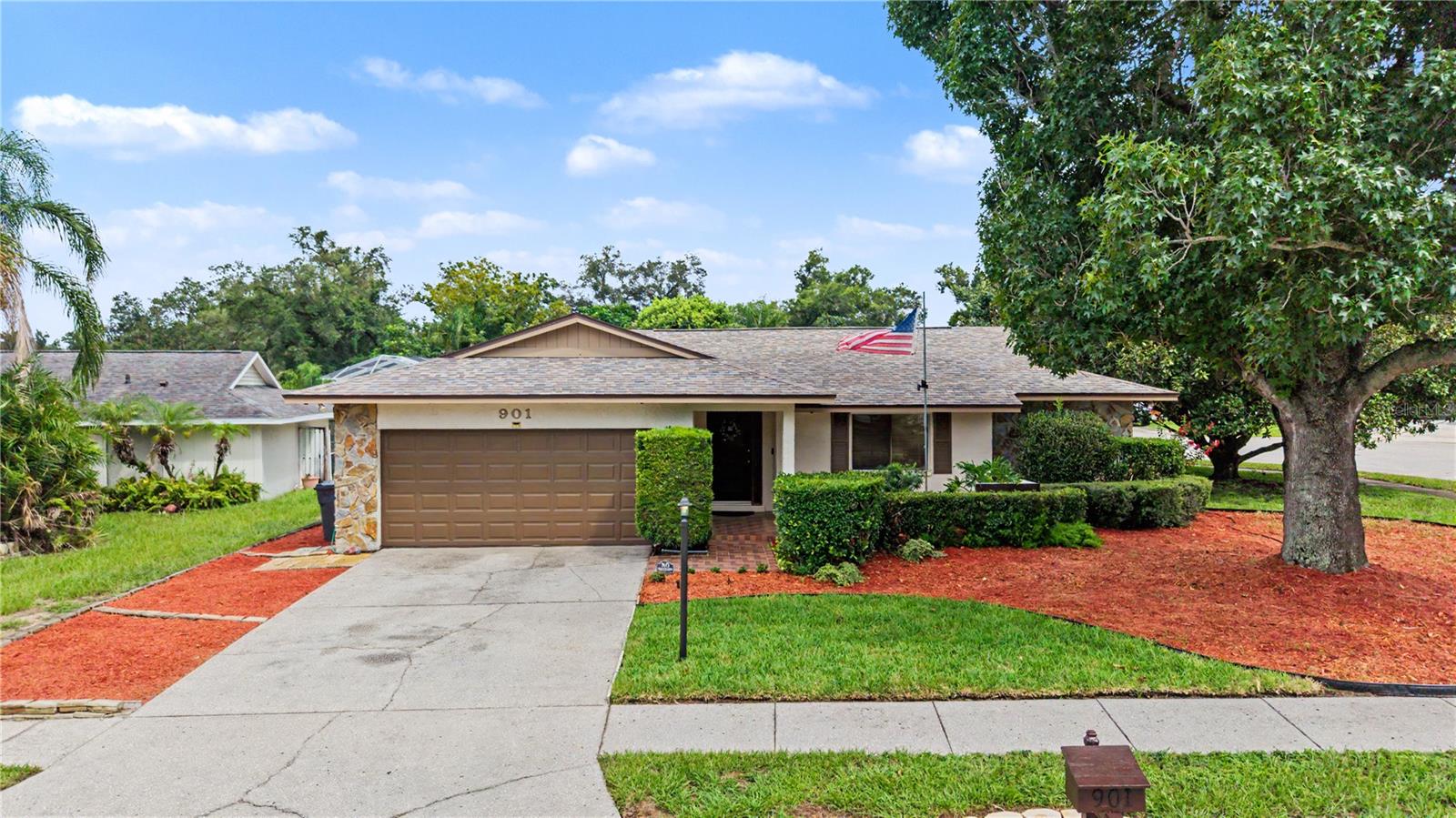 901 Tarawood Ln