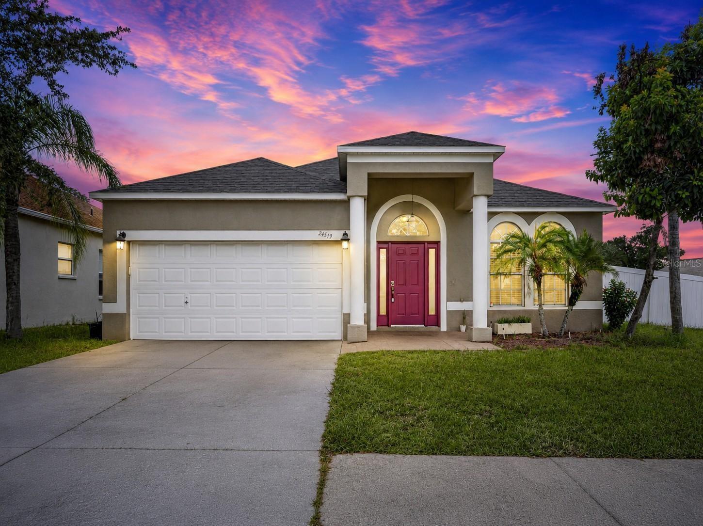 24519 Breezy Oak CT