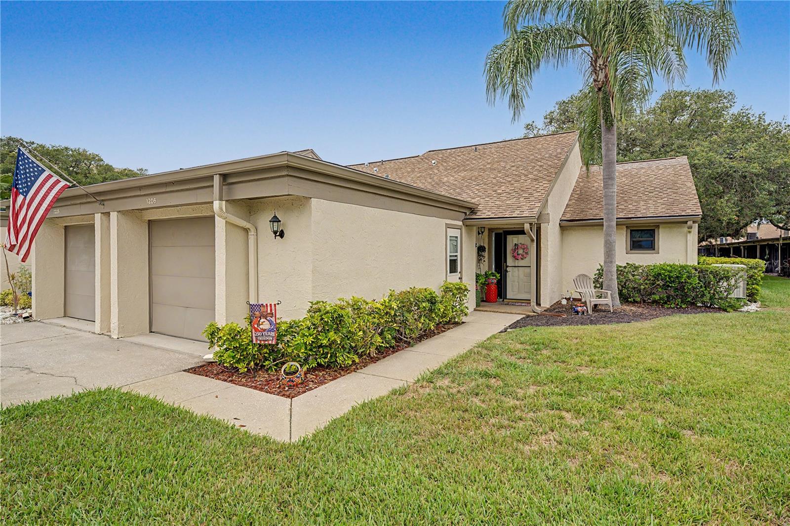 1206 Palm Dr