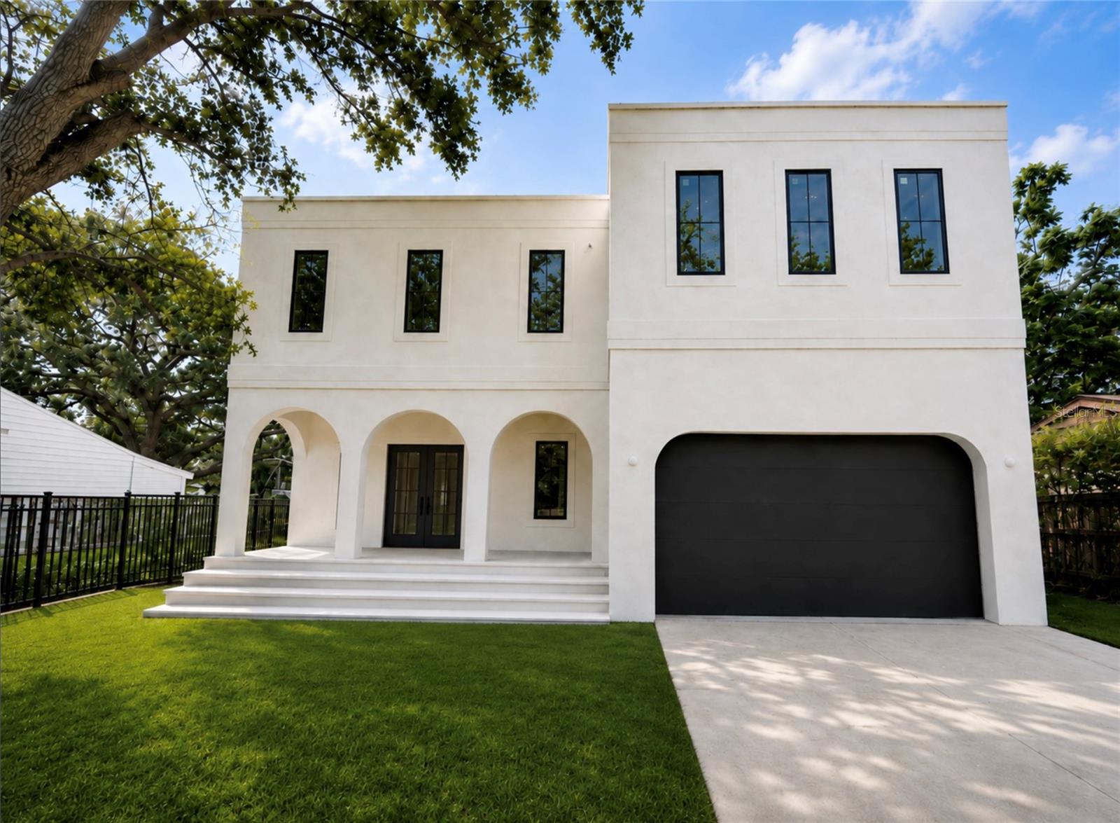 4414 W Lawn Ave