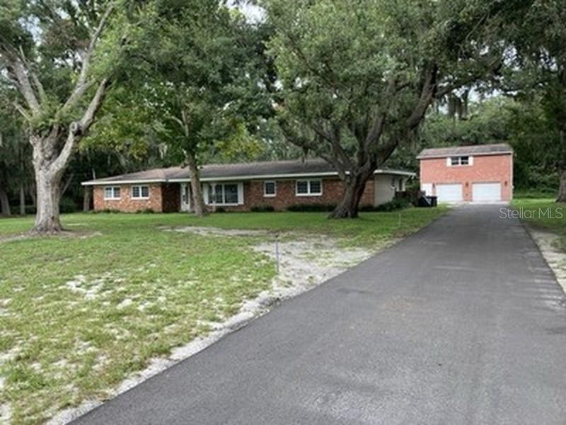 3425 Holland Dr