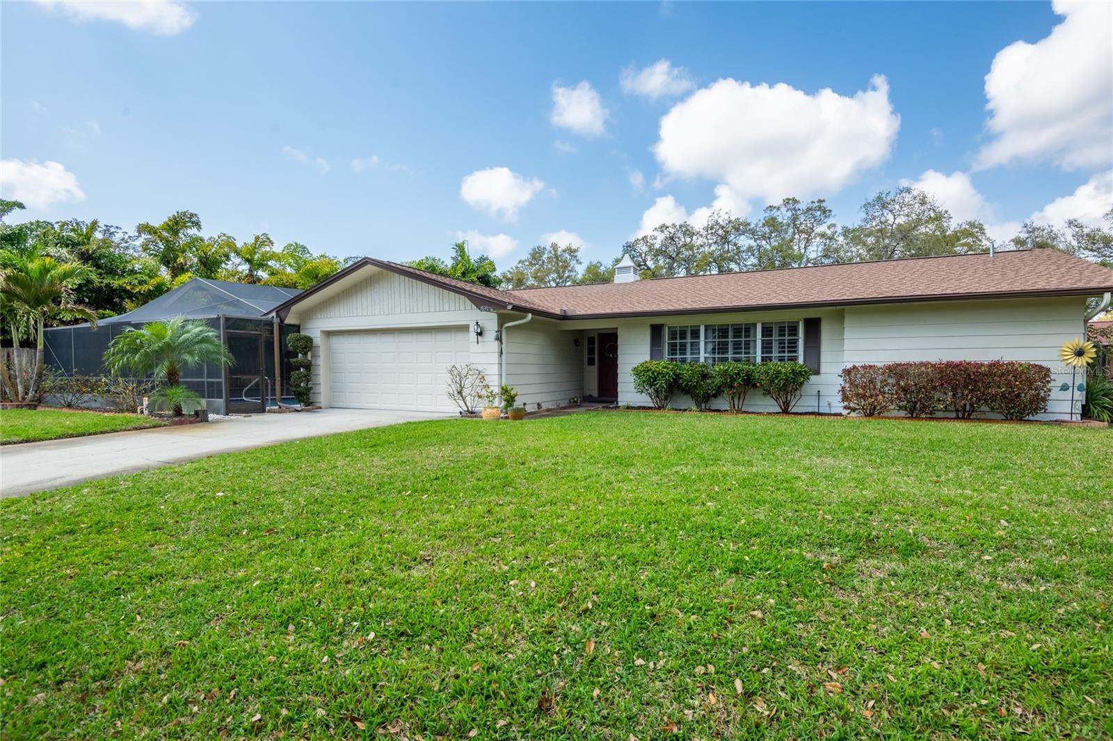 1830 Oak Forest Dr S