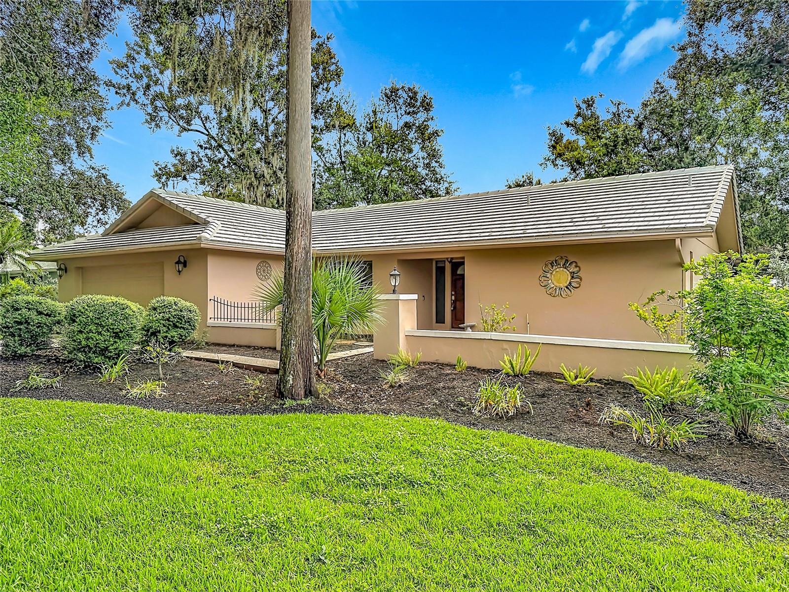 3097 Edgemoor Dr