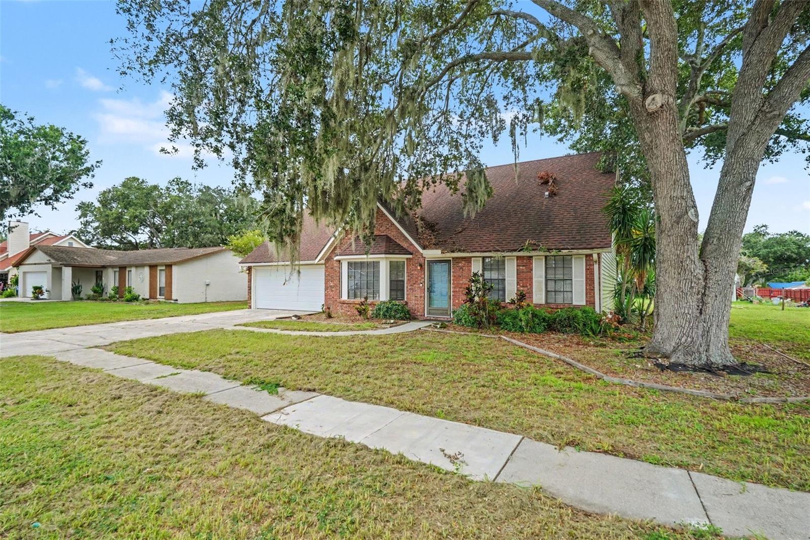 736 Sandy Creek Dr