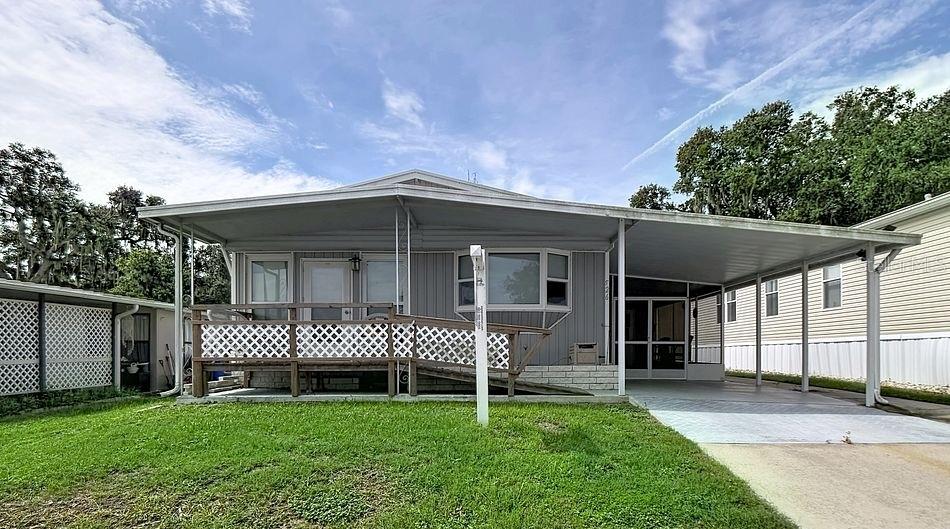 526 Cassandra Ln