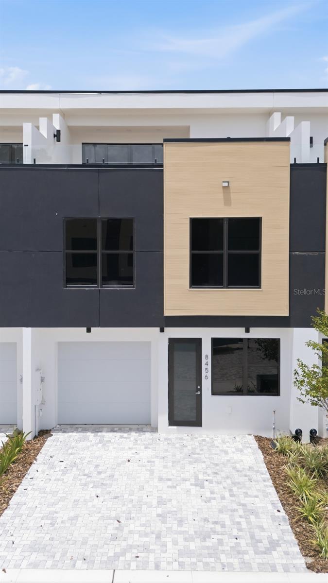 8456 Modano Pl