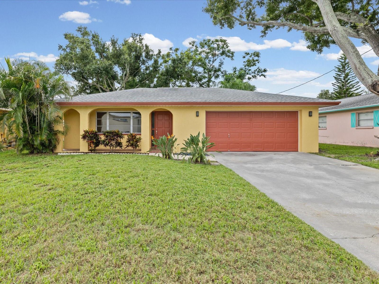 1547 Andover Dr